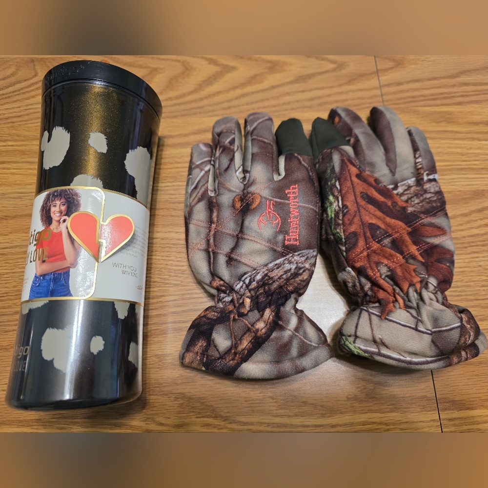 Women's Camouflage Hunting Gloves & Contigo Ally Love Tumbler